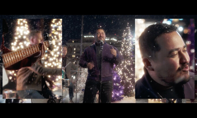 Helmer Noel performs "This Christmas''