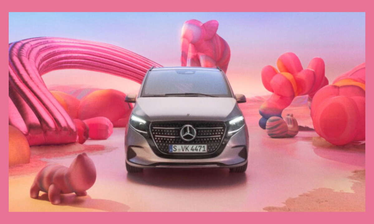 Mercedes V-Class – Everyday Circus (slide 2)