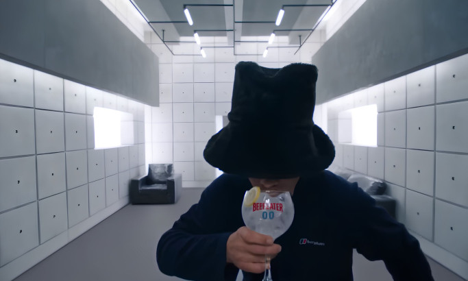 Beefeater 0.0 x Jamiroquai – Virtual Insanity Video Design