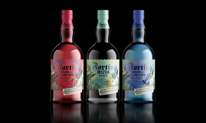 Fortín Rum Packaging Design by Oveja & Remi Studio