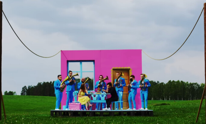 “Kamień z napisem LOVE”