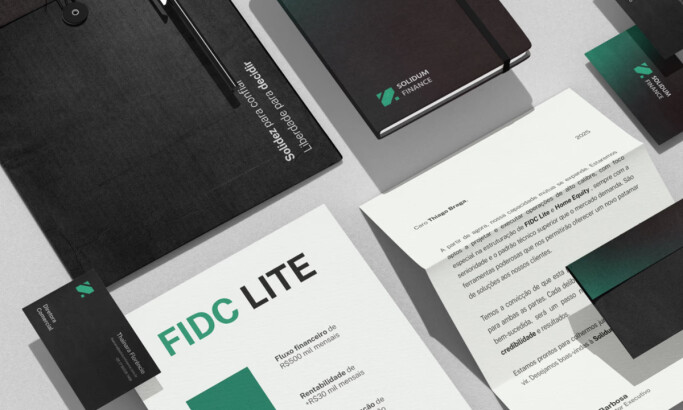 Solidum Finance print design by Rafael Almeida.
