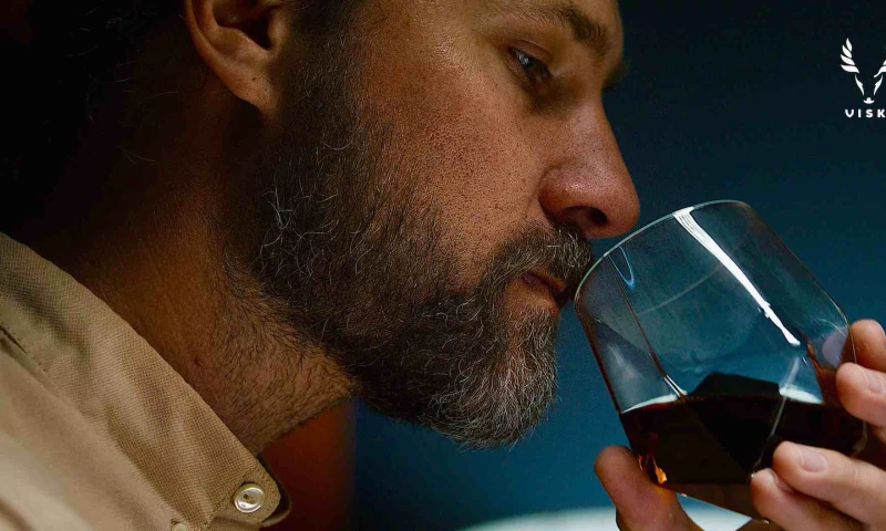 AD.JUST - Viski Amazon Videos