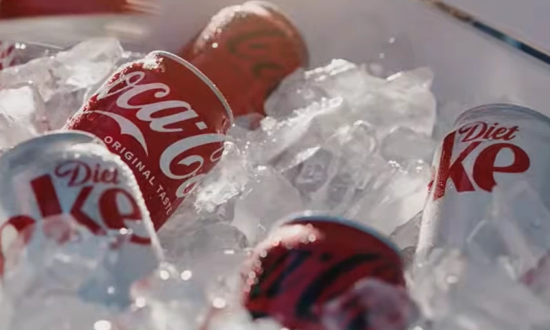Ogilvy - Coca-Cola "Drink in America"