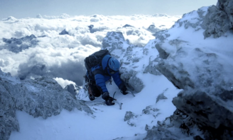 Joy Films - Mobily Everest conquers hearts and minds in this interesting spot