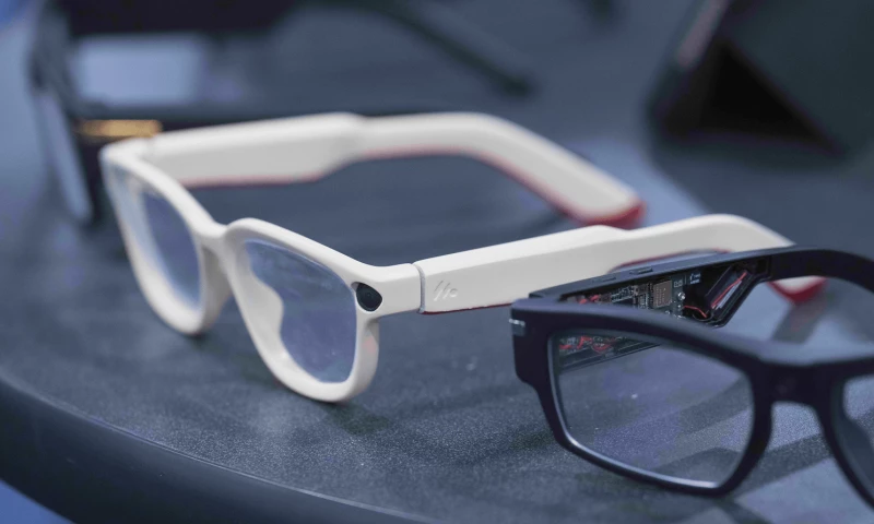 Analogy Design - AI Glasses For Mustard