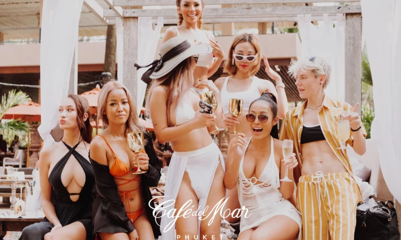 Crazy Web Studio - CAFE Del MAR Beach Club