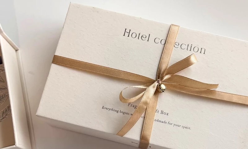 Alora Packaging - Custom Magnetic Rigid Gift Box