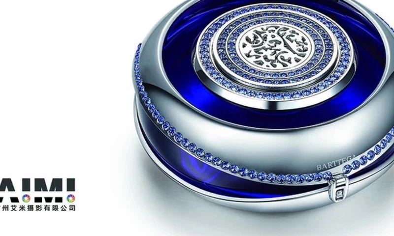AIMI Visual Media - Crystal Car Perfume Product Photography