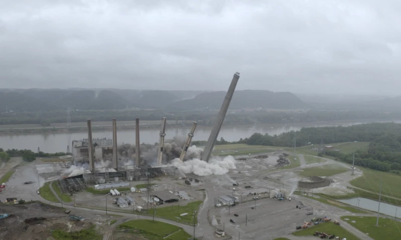 John Flower Productions - Cane Run Power Plant Demolition