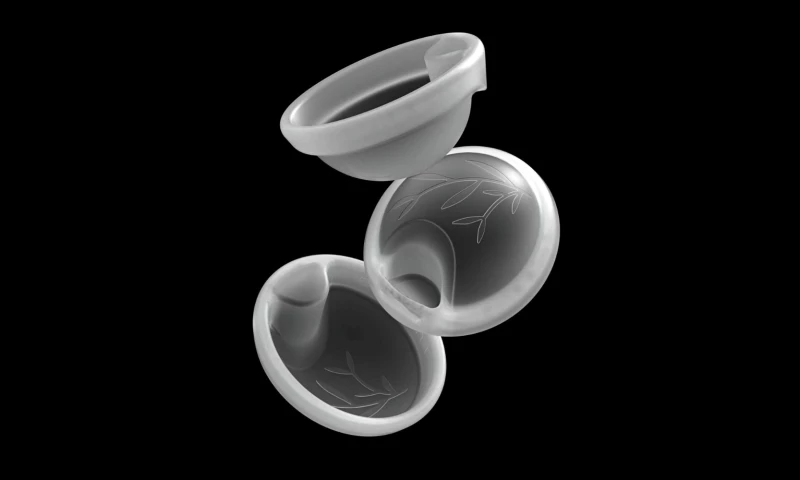 Abtin Valerie - Product Development Studio - Menstrual Disc Design For Improved Everyday Use.