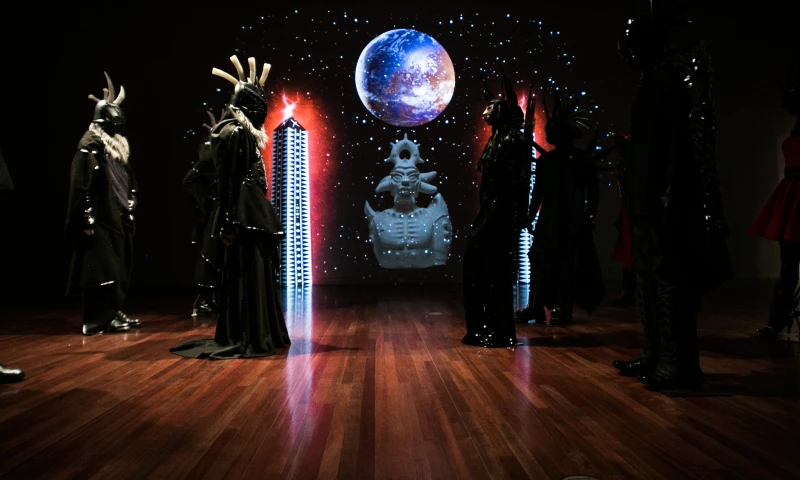 Ideum - Virgil Ortiz's ReVOlution