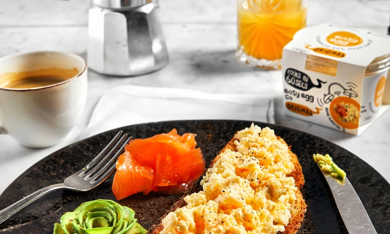 Graphic Brands - Cracking Snacks