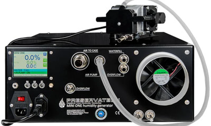 Microclimate Generator for Museum Showcases