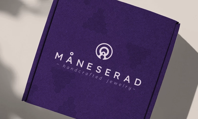 Måneserad Brand Identity & Naming