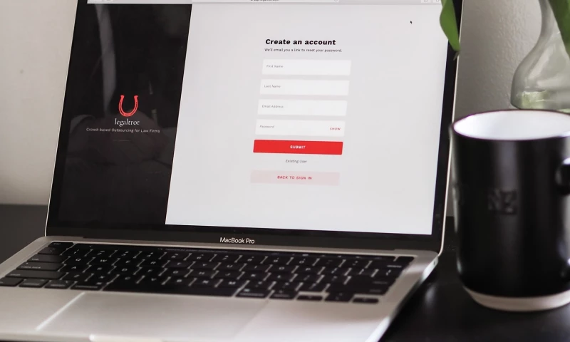 Legaltrot - Mobile and Web Platform