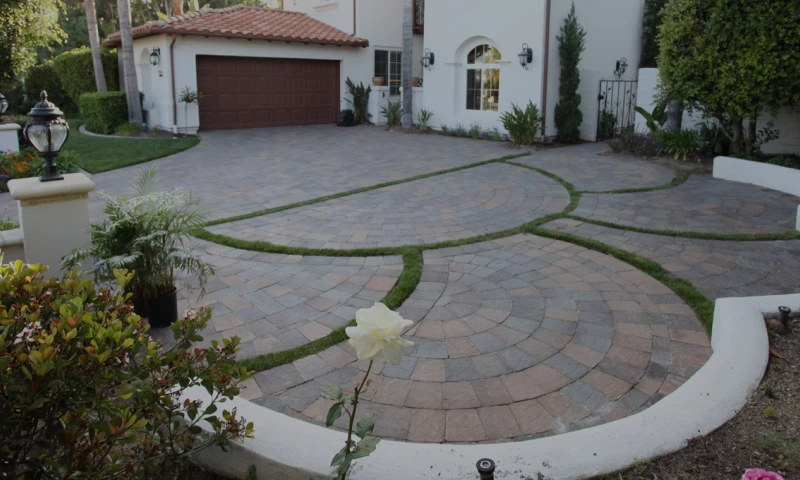 Titan Growth - Tuscany Pavers