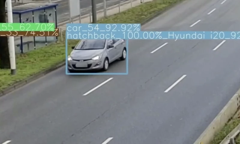 Road Entities Recognition and Traffic Analytics