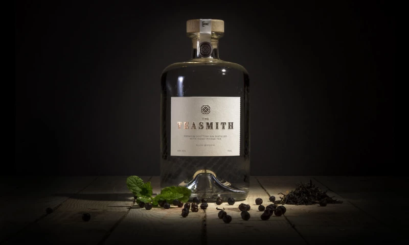 Fortytwo studio - Teasmith Gin