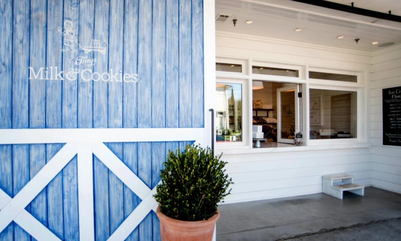 Tinys Milk & Cookies