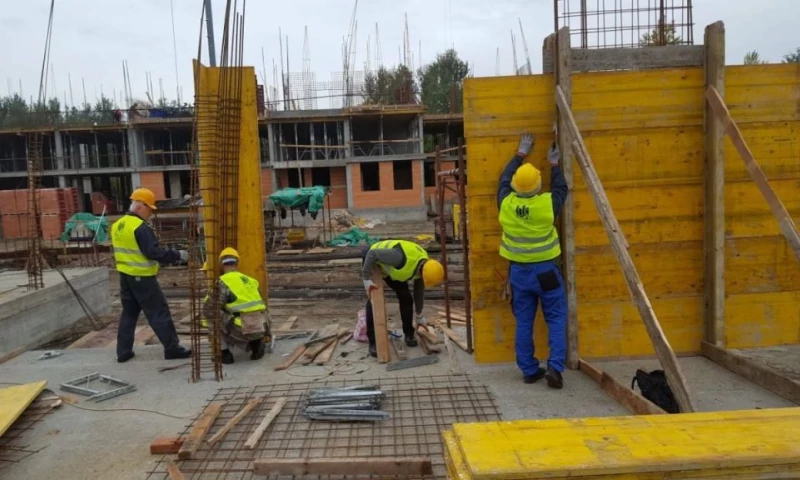 BiljanaJo - sim2002.com