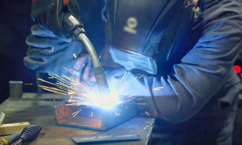 BUZZMASTERS INC - Canadore College Programs Campaigns