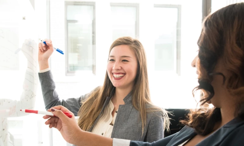 QUALITANCE - "RUNSPACE" elevates the how and where of co-working spaces