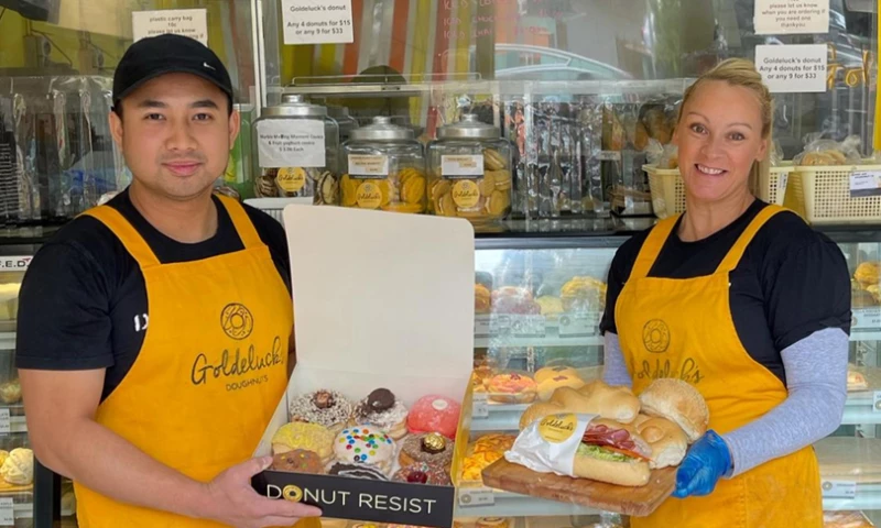 Integrating Custom Functionality : eCommerce