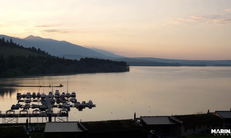 Marina Liptov Branding & Campaign