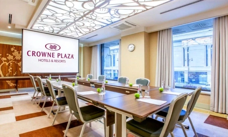 Corporate identity of the Crown Hotel