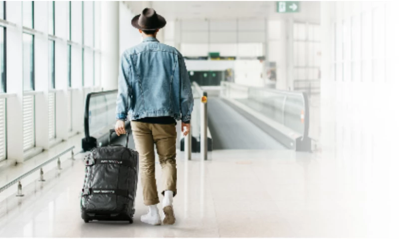 Ufo3D - 3D Modeling and Rendering for a Suitcase