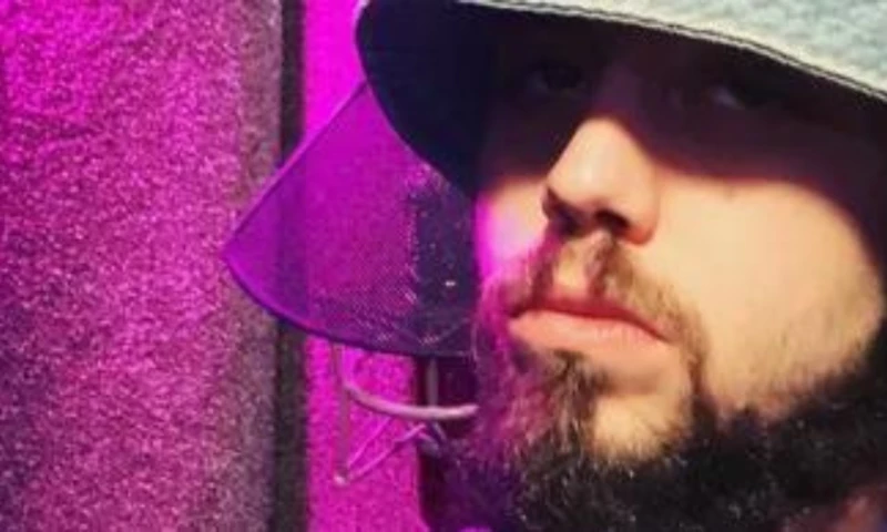 Transcendent Media Group - Lil Medium