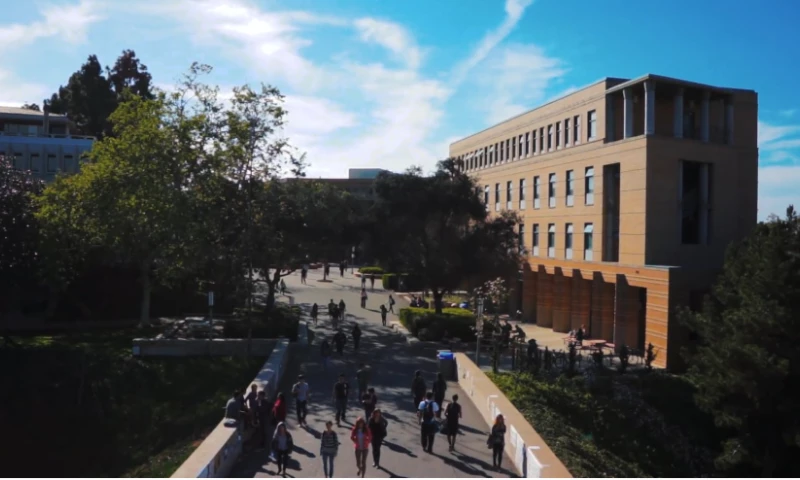 Luminoustudios - UCI Campus