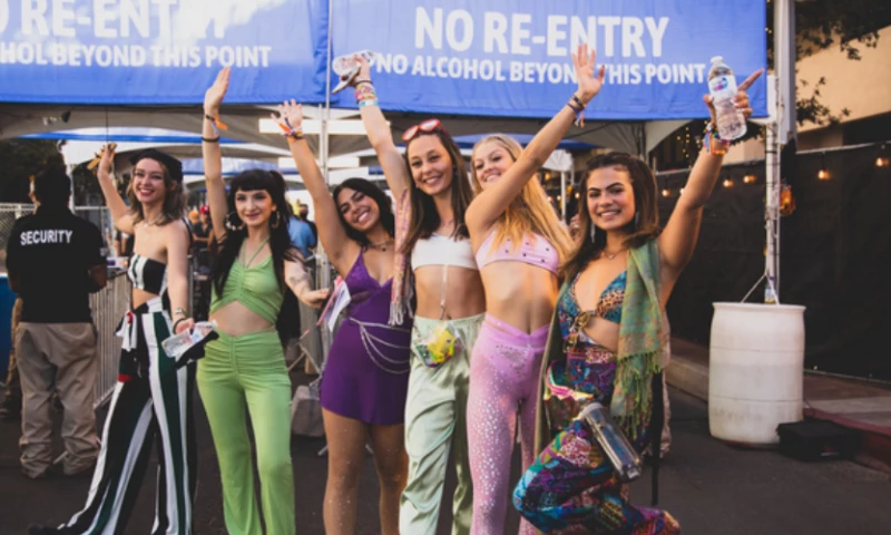 Evolve Activation - HiRoad Art Installation Brand Activation