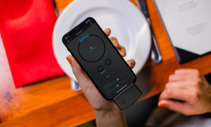 Karten Design - DIGITAL DESIGN PUTS PEOPLE IN CONTROL OF THEIR HEARING