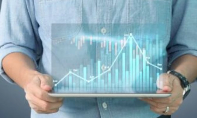 Using Amazon Redshift to Enhance a Leading Accounting Platform with Advanced Analytics Capabilities