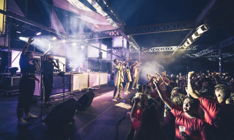 ESKIDOOS - Fake Records - Ghents Rap label