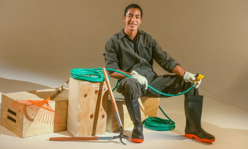 TOOL Hardware Stores