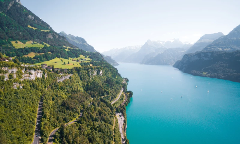 Tinext - A personalized and interactive multi-channel experience