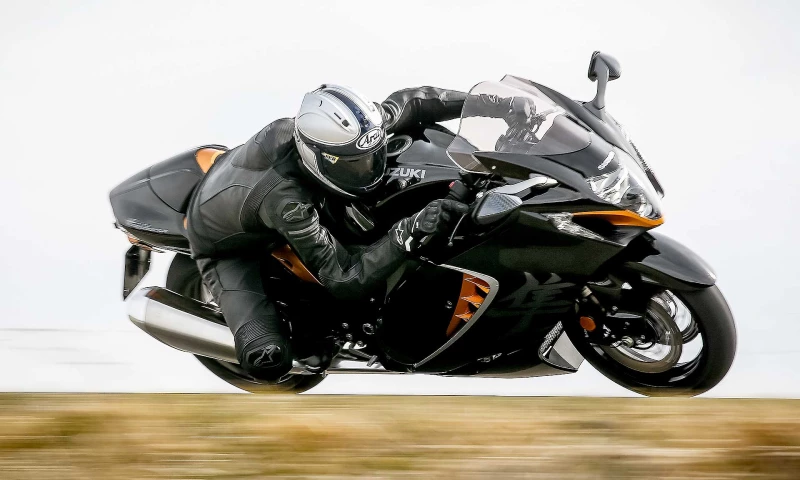 RED-Mediahouse - Suzuki Hayabusa