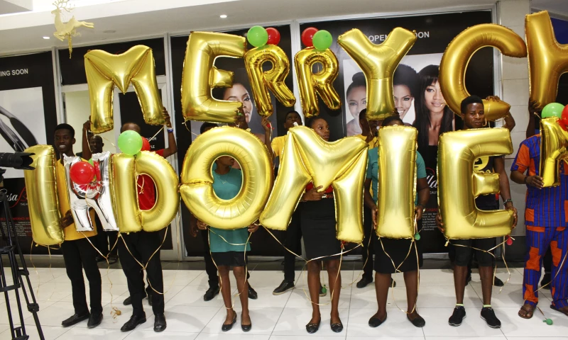 INDOMIE - CHRISTMAS SHOPPER SURPRISE