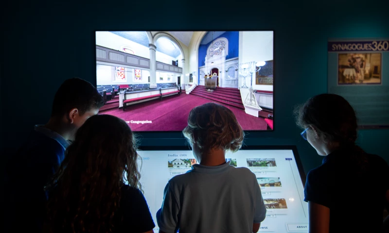 Custom Exhibit at the Sherwin Miller Museum of Jewish Art