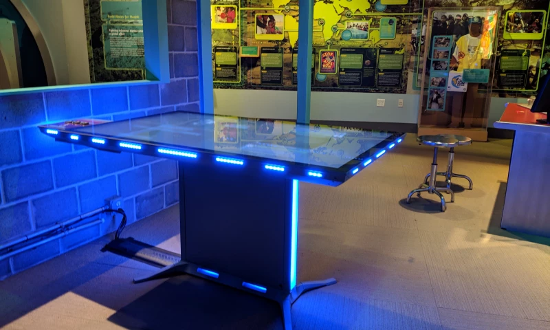 Ideum - Exhibit on Hand-Held Medical Technology