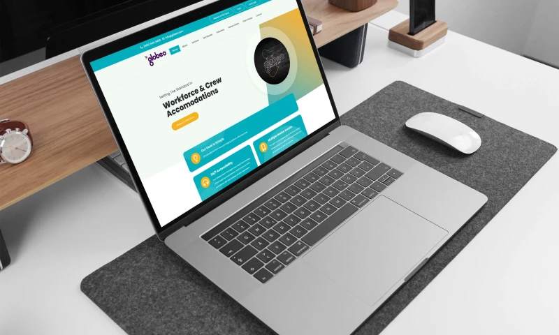 Plaxonic Technologies - Streamlined Corporate Lodging with Globeo's Expertly Designed Website