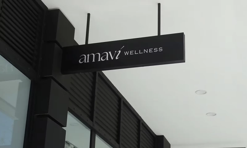 Rayn Design & Marketing Studio - Amavi Wellness