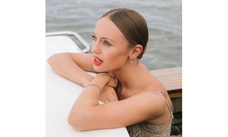 ORBIS Production - Harper's Bazaar feat. Laura Haddock