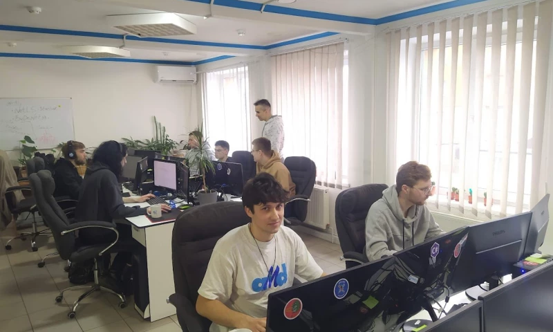 NetLS - C# .NET Full-Stack Bootcamp 2024: Two proof-of-concept ideas in one month