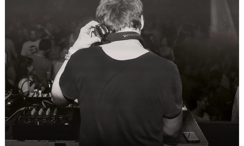 Moviebar Films Kft. - BP Underground - Electronic Music