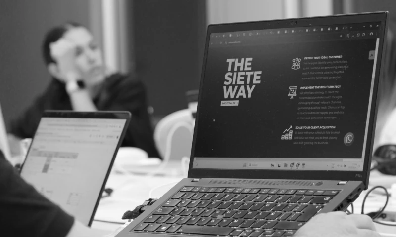 Siete - Sales Outsourcing for AI & Analytics Consulting Firm