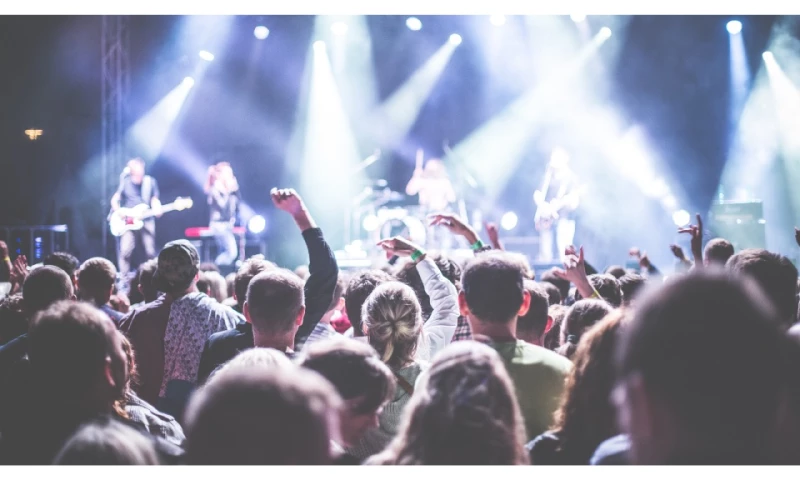 Birth of a Cloud Backed Platform: Epiqur